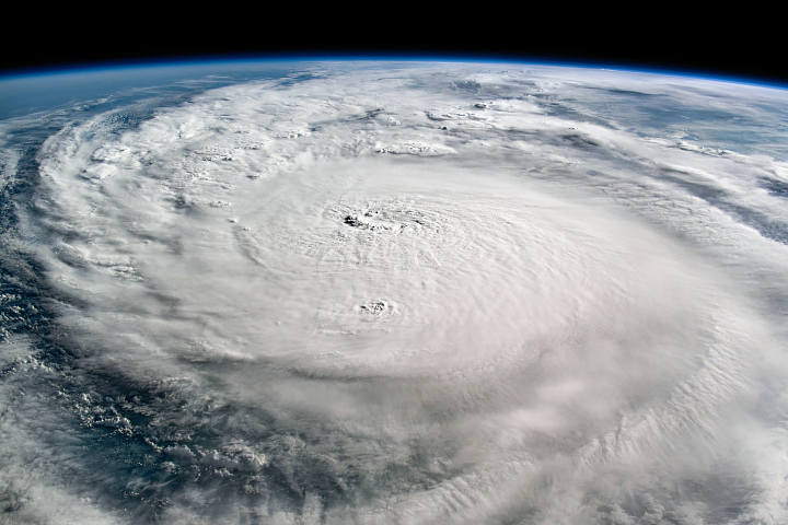 Imagem de satélite do furação Milton. 
